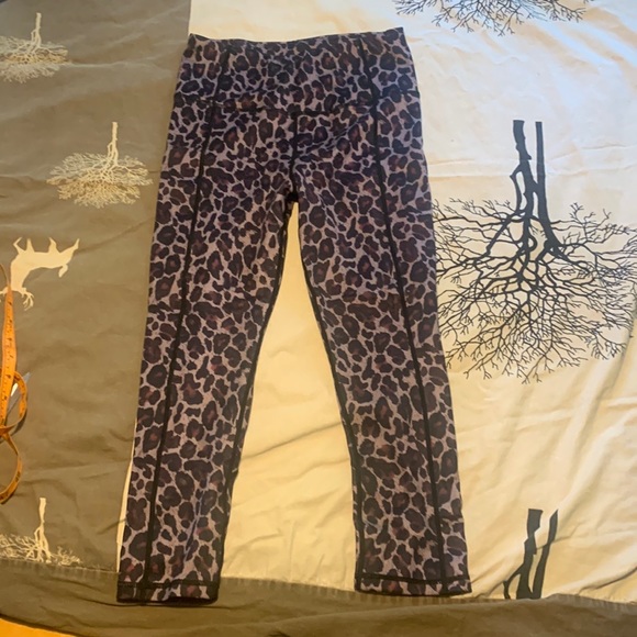 Promover Workout Capris - Picture 4 of 5